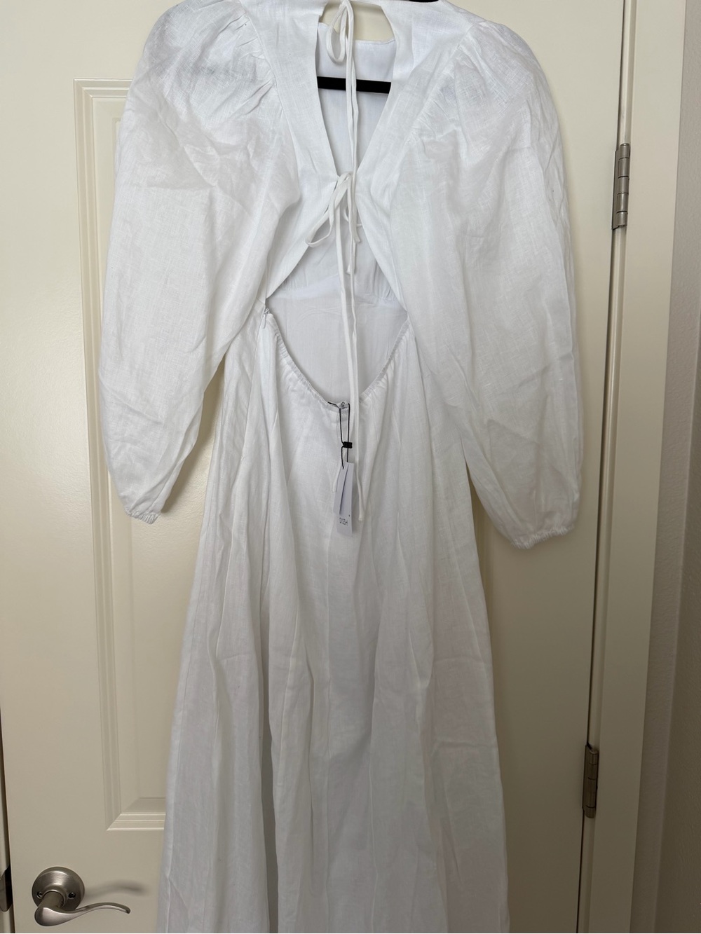 DISSH White Long Sleeve Maxi Dress with Tie Back - Picture 5 of 8